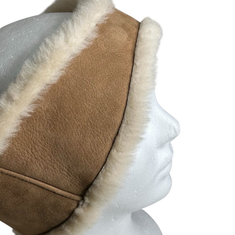 UGG Reversible Leather and Shearling Headband Ear Muff Chestnut Brand New! L/XL - Picture 3 of 13